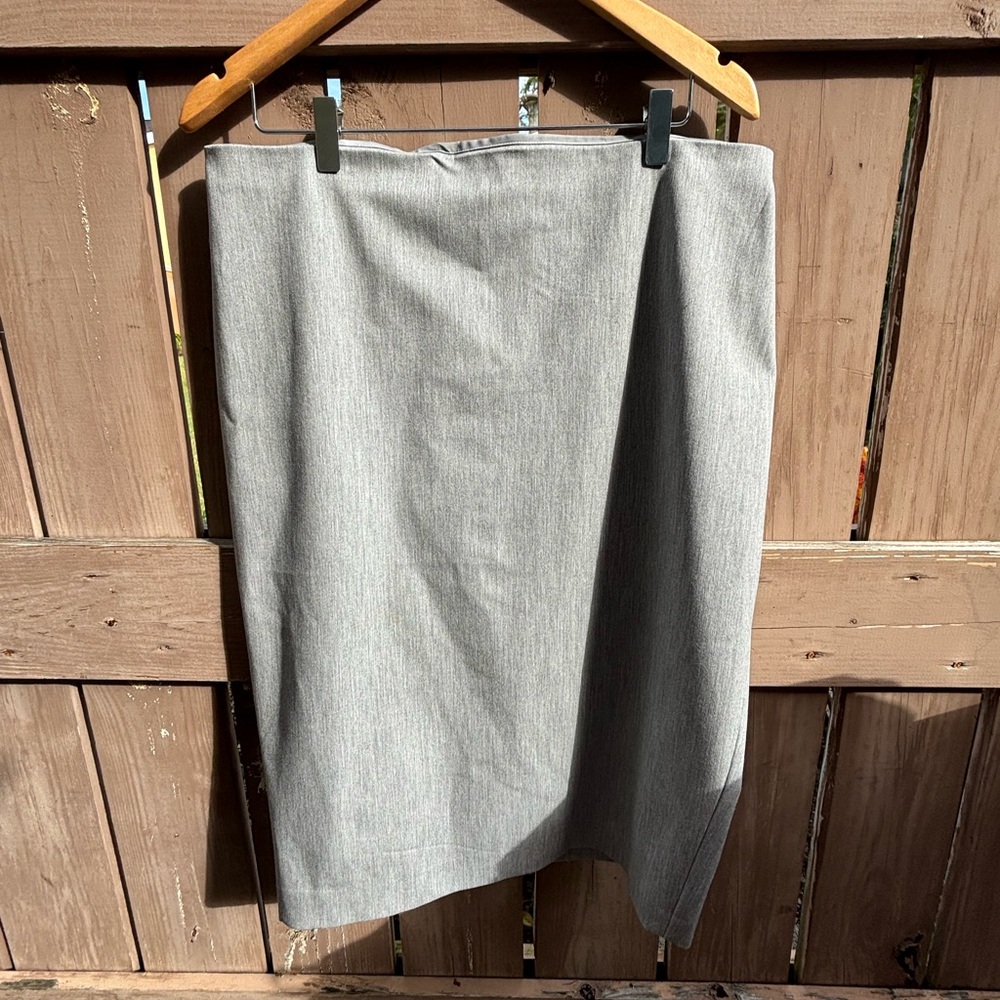 🎉NWT🎉 Gray Pencil Skirt Sz 14